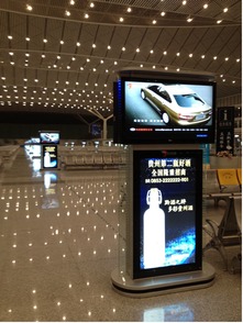數(shù)字視覺新紀(jì)元 多媒體廣告終端全解析與施耐科技的行業(yè)角色